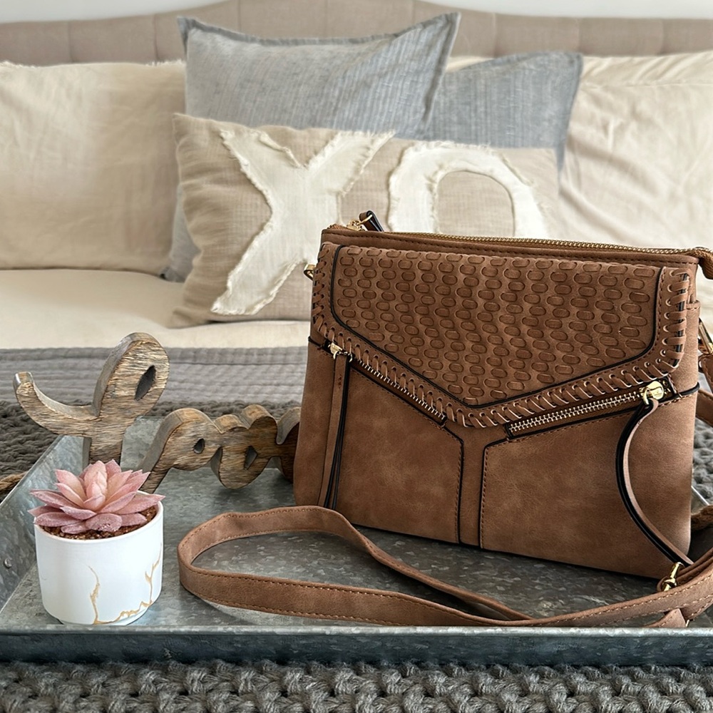 3 for $20! EUC Crossbody Bag